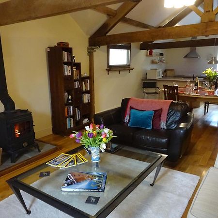 Glanhenwye Courtyard Cottages Glasbury Εξωτερικό φωτογραφία