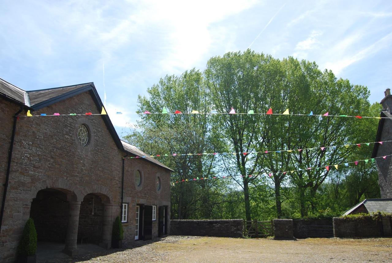 Glanhenwye Courtyard Cottages Glasbury Εξωτερικό φωτογραφία